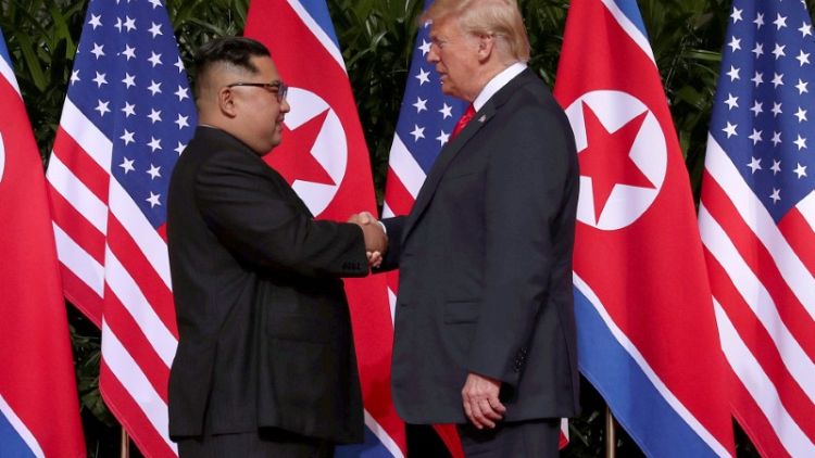 ترامب يقول إن اجتماعه مع الزعيم الكوري الشمالي سيعقد في هانوي