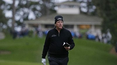 Golf, AT&T, Mickelson e Spieth in testa Golf, AT&T, Mickelson e Spieth in testa