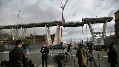 Italie : un premier tronçon du pont de Gênes est à terre