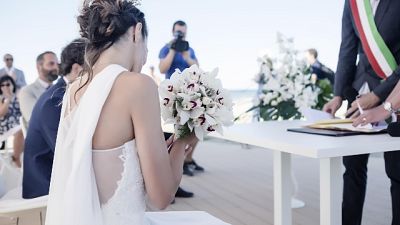 Finti matrimoni per permessi soggiorno Finti matrimoni per permessi soggiorno