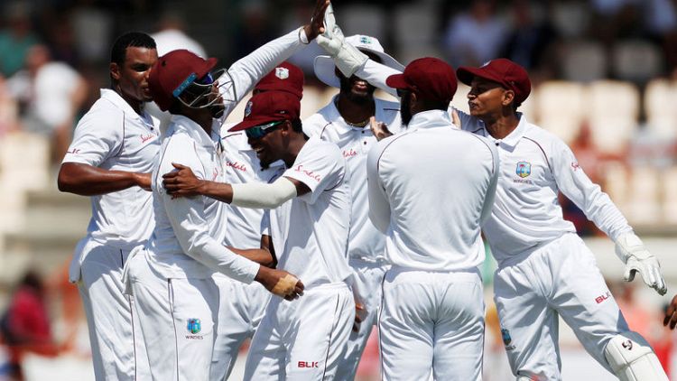 England lose one wicket in first session against Windies