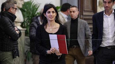 Rifiuti:linea dura Raggi,ansia in giunta Rifiuti:linea dura Raggi,ansia in giunta