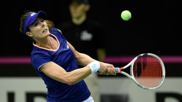 Fed Cup: Cornet creuse l'écart face aux Belges Fed Cup: Cornet creuse l'écart face aux Belges