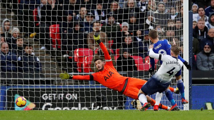 Tottenham overcome Leicester challenge to stay in title hunt