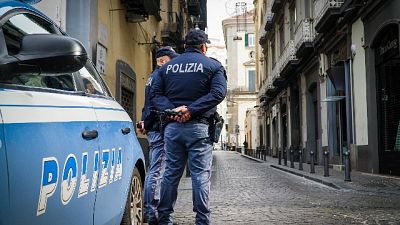 Litigio tra minori, accoltellato 17enne Litigio tra minori, accoltellato 17enne