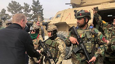 القائم بأعمال وزير الدفاع الأمريكي يدعم إشراك كابول في محدثات السلام