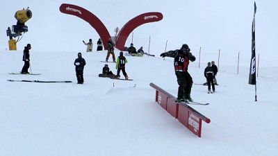 Snowboard:Seehauser resta 'Re Obereggen' Snowboard:Seehauser resta 'Re Obereggen'