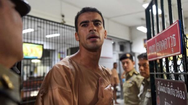 Ex-footballeur arrêté en Thaïlande: Bangkok renonce à l'extradition au Bahreïn Ex-footballeur arrêté en Thaïlande: Bangkok renonce à l'extradition au Bahreïn