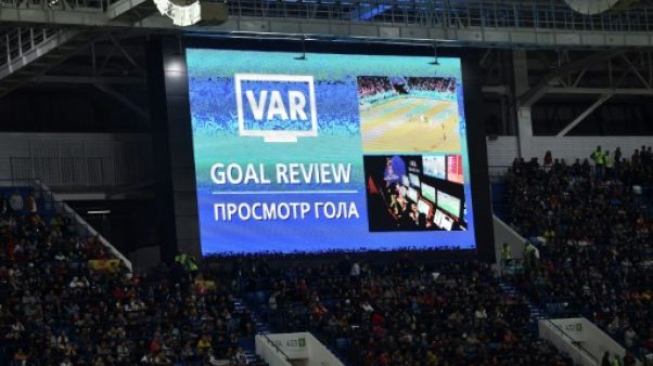 Ligue des champions: et voilà la VAR ! Ligue des champions: et voilà la VAR !