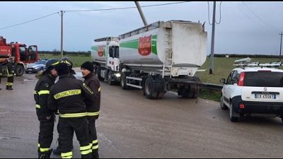 Foggia,autotrasportatore muore folgorato Foggia,autotrasportatore muore folgorato
