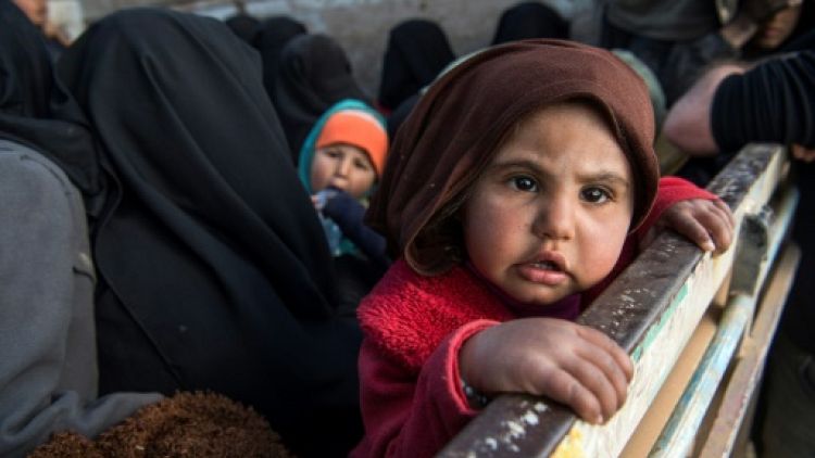 Dans l'est syrien, les enfants du "califat" moribond de l'EI
