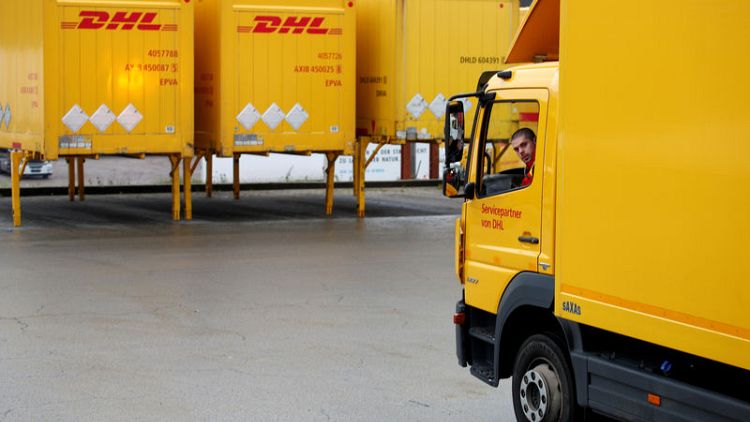 DHL hires hundreds of customs staff to prepare for no-deal Brexit