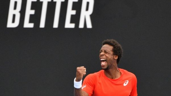 Tennis: Monfils passe, Simon cède au 1er tour à Rotterdam Tennis: Monfils passe, Simon cède au 1er tour à Rotterdam