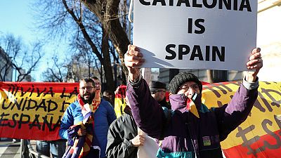 محاكمة انفصاليي قطالونيا تسلط الضوء على الانقسامات في إسبانيا