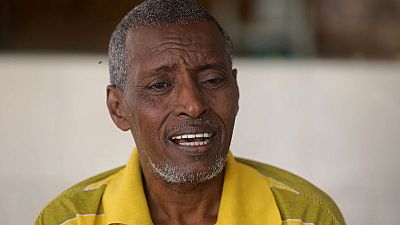 ممثل يحلم بفرصة ثانية بينما يعاود الصومال بناء مسرحه