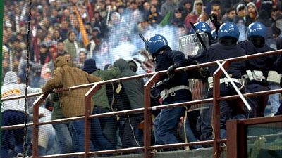 Calcio:Ps,in girone andata meno violenze Calcio:Ps,in girone andata meno violenze