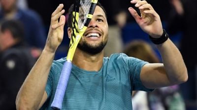 Tennis: Tsonga enchaîne victorieusement à Rotterdam
