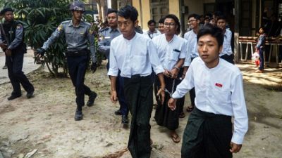 Birmanie: travaux forcés pour des étudiants accusés d'avoir brûlé des portraits de ministres