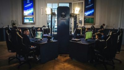 Esport: les Bleus du football virtuel s'incrustent à Clairefontaine
