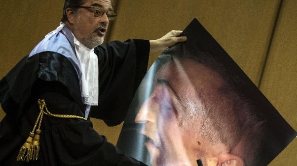 Cucchi:CC,fotosegnalamento fu cancellato Cucchi:CC,fotosegnalamento fu cancellato