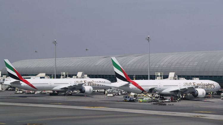 سكاي نيوز: وقف الرحلات في مطار دبي بعد نشاط طائرات مسيرة