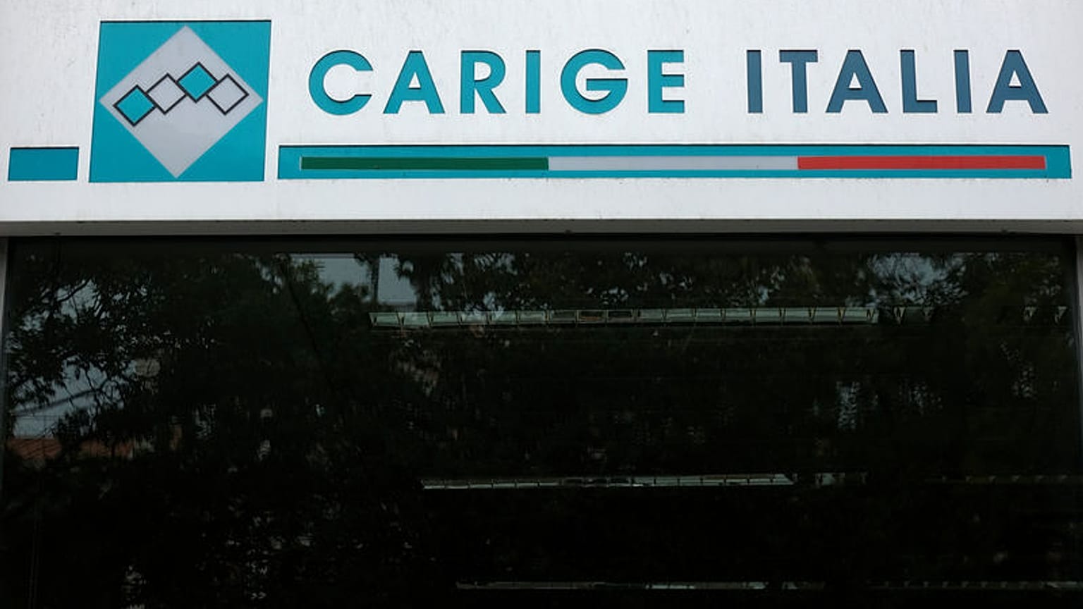 Carige denies report of customers pulling 3 billion euros in deposits