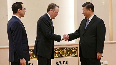 الرئيس الصيني يلتقي بمسؤولي وفد تجاري أمريكي