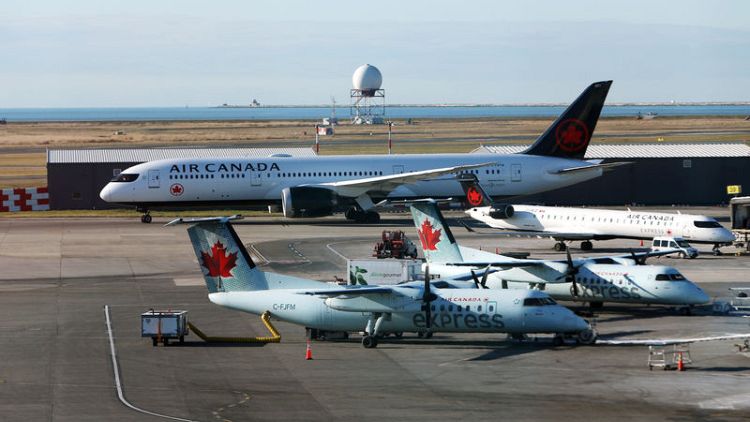 Air Canada reports quarterly loss