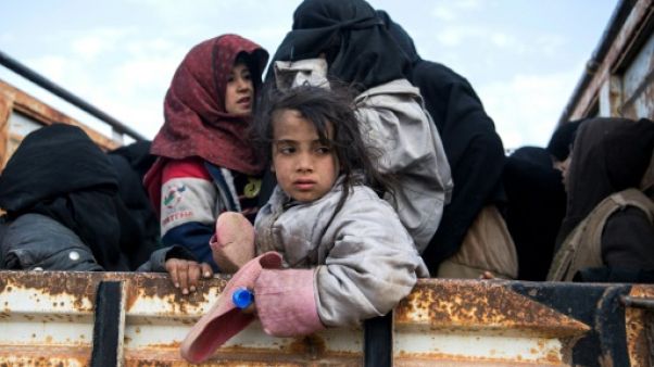 Syrie: les mines et les tunnels de l'EI ralentissent l'offensive arabo-kurde Syrie: les mines et les tunnels de l'EI ralentissent l'offensive arabo-kurde