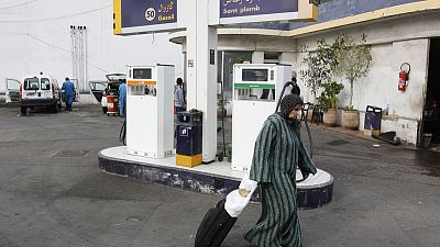 المغرب يستعد لوضع سقف لأسعار الوقود رغم اعتراض هيئة تنظيمية