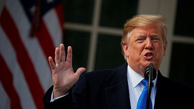 ترامب يقول إنه قد يمدد مهلة للوصول إلى اتفاق تجاري مع الصين ترامب يقول إنه قد يمدد مهلة للوصول إلى اتفاق تجاري مع الصين