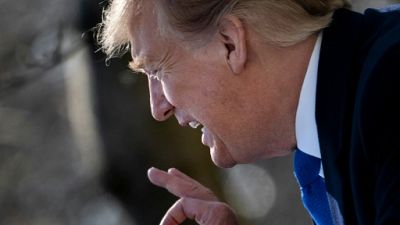 Trump décrète l'"urgence nationale" pour bâtir un mur à la frontière