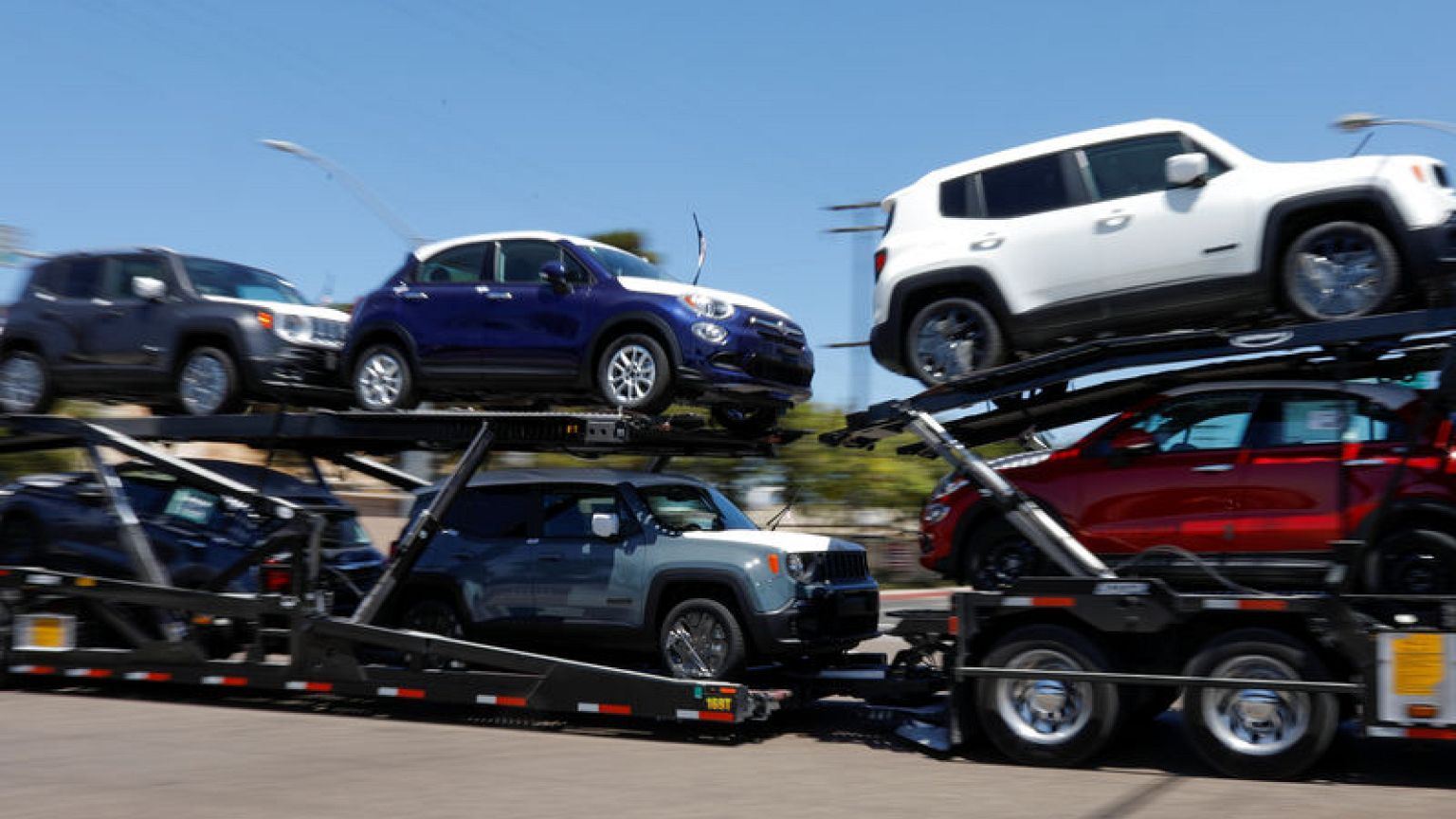 Automakers brace for U.S. government report on import tariffs