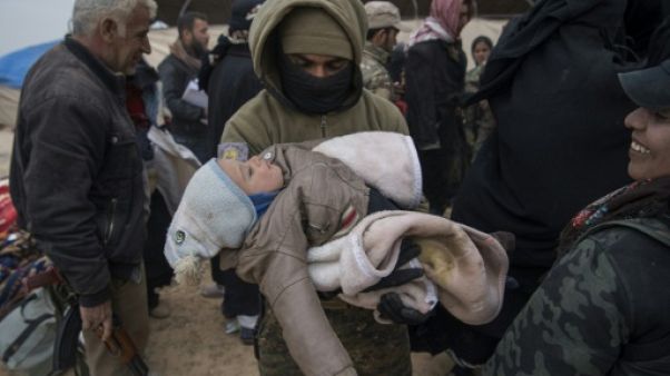 Syrie: de nombreux civils présents dans le dernier réduit de l'EI Syrie: de nombreux civils présents dans le dernier réduit de l'EI