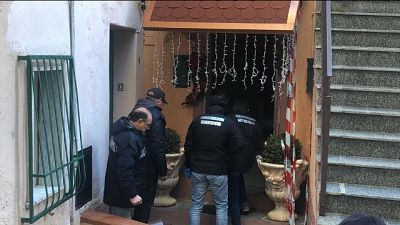 Ris in casa vittima omicidio, due Dna Ris in casa vittima omicidio, due Dna