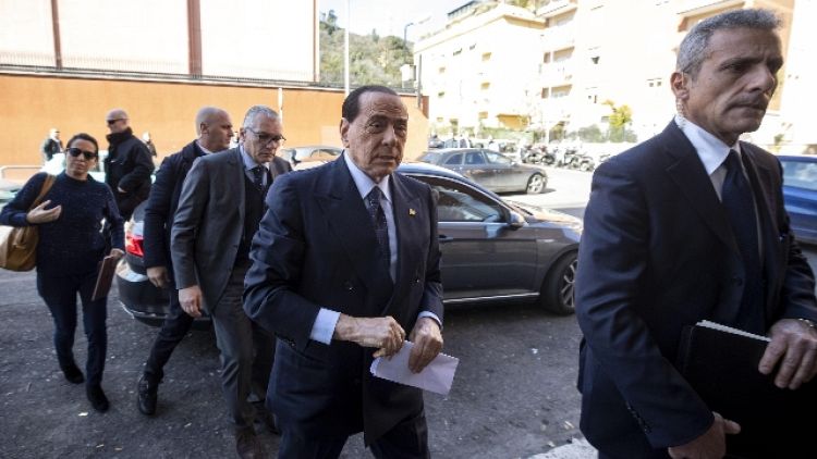 Berlusconi, più lavoro e meno vincoli