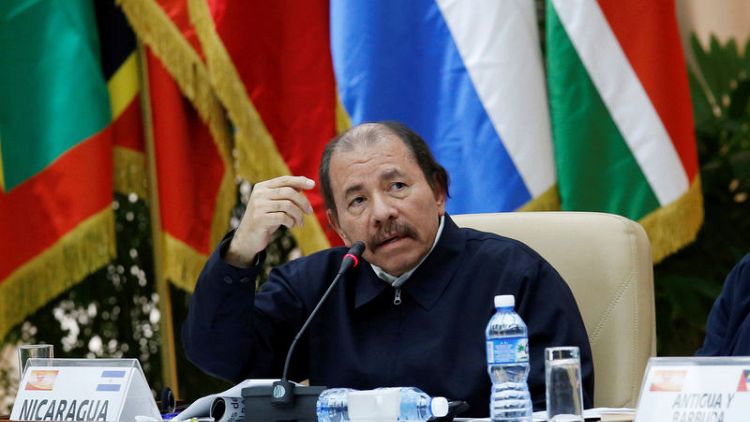 Nicaraguan government meets with business leaders in bid to end crisis
