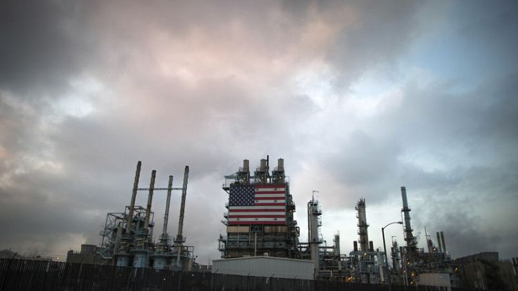 مؤسسة النفط الهندية توقع أول اتفاق سنوي لشراء النفط الأمريكي