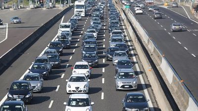 Tir perde carico frumento su A14