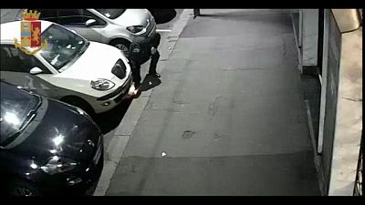 Titolare fa esplodere auto ex dipendente