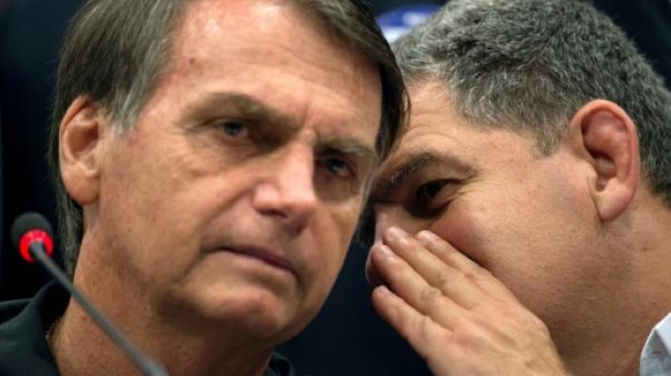 Brésil: Bolsonaro limoge un de ses principaux ministres Brésil: Bolsonaro limoge un de ses principaux ministres