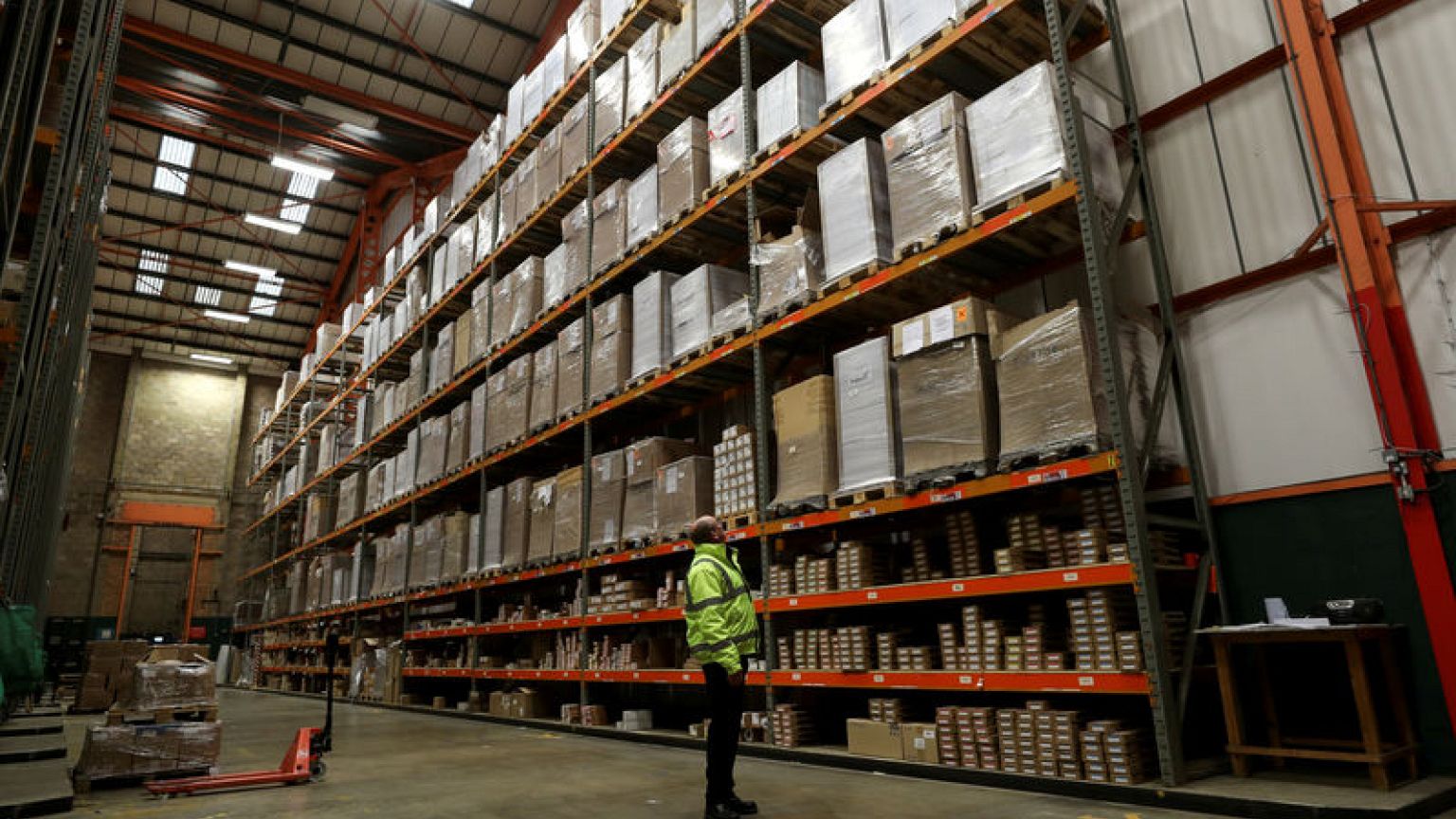 British supermarkets battle to secure stocks as chaotic Brexit looms