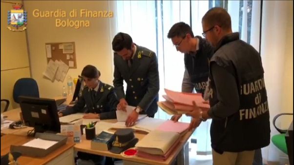 Bandi Ausl pilotati, 10 indagati Bandi Ausl pilotati, 10 indagati