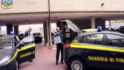 Arrestati vertici previdenza infermieri Arrestati vertici previdenza infermieri