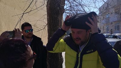 Salvini con berritta, "che spettacolo"