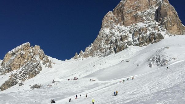 18enne cade sciando, prognosi riservata 18enne cade sciando, prognosi riservata