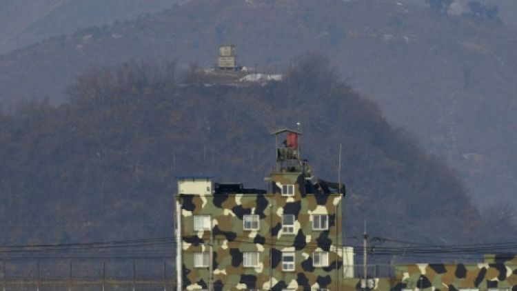 "Pyongyang n'est pas l'ennemi": les jeunes Sud-Coréens rejettent le service militaire