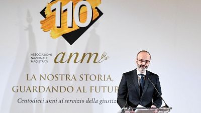 Anm,inammissibile dire giustizia a tempo Anm,inammissibile dire giustizia a tempo
