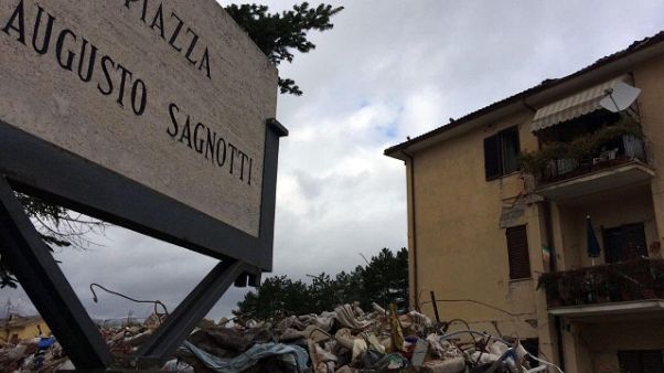 Crollo palazzina, 8 rischiano processo Crollo palazzina, 8 rischiano processo
