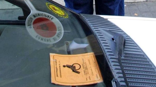 Sono morti, ma pass disabili mai ridati Sono morti, ma pass disabili mai ridati